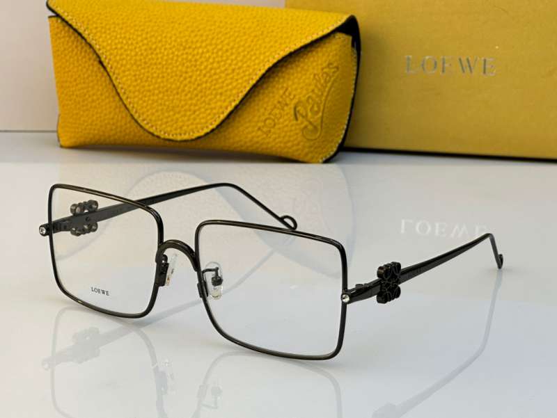 Picture of Loewe Sunglasses _SKUfw52349850fw